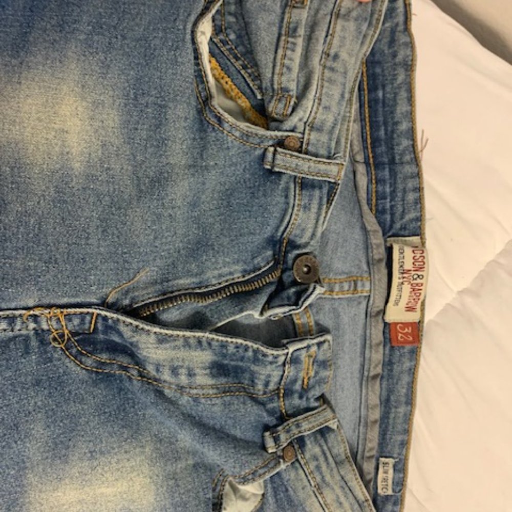 Blue Jeans - Picture 2 of 3